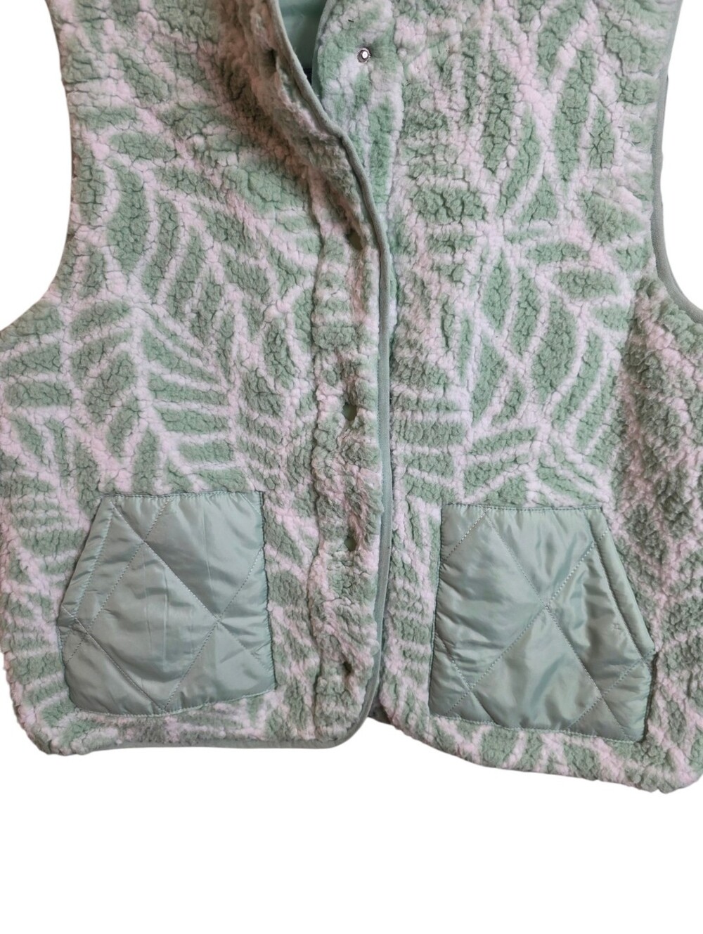 Reel Legends Women’s Medium Reversible Sherpa Fleece Vest Mint Green NWT - Picture 7 of 13